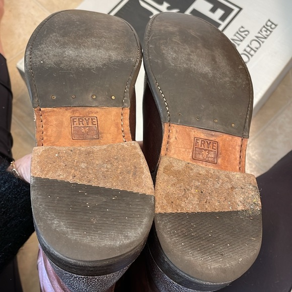 Frye Shirley Strappy Dark Brown - Picture 8 of 11